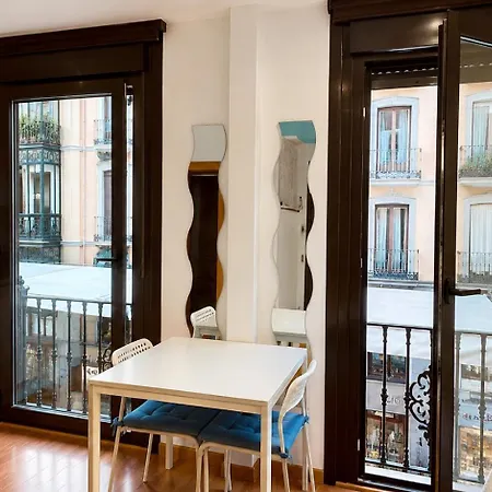 Estudio Con Dos Balcones Centro